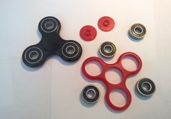 Fidget spinner išardytas